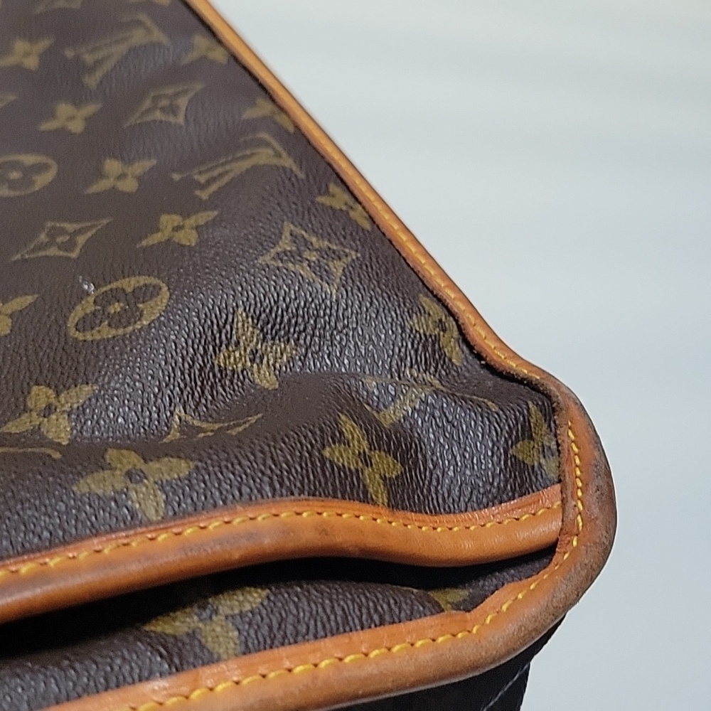Louis Vuitton Monogram Garment Bag - Picture 3 of 12